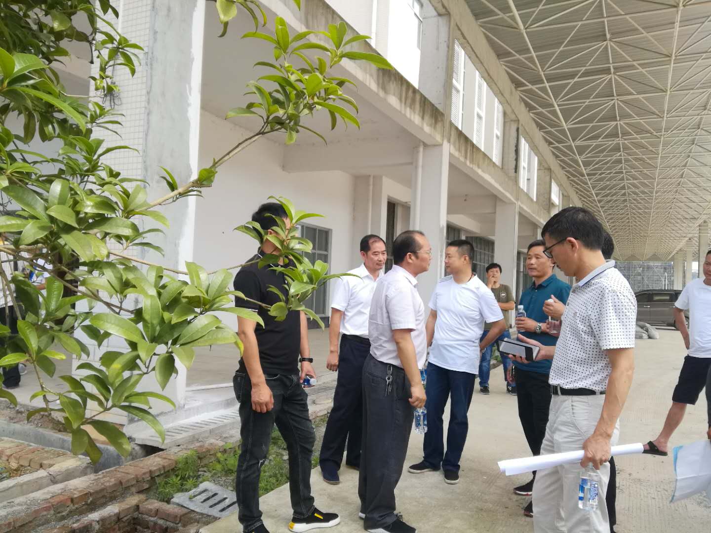 杨贤东副县长带队对新汽车站开展调研