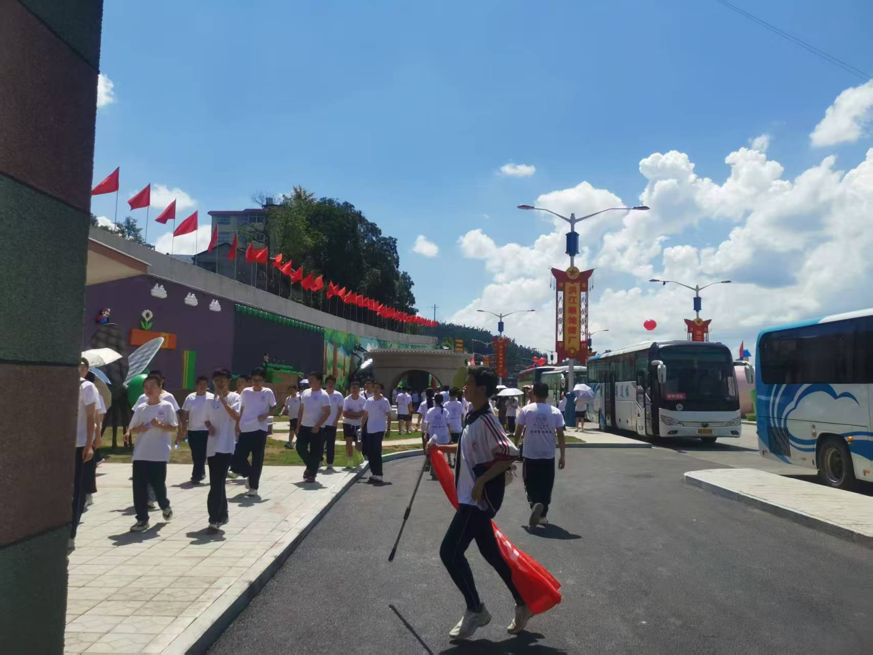 以研学运输服务为旅发大会添彩