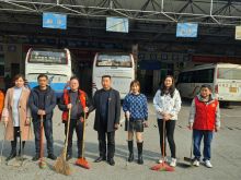 洪江分公司组织开展“三八”志愿者 环境卫生清扫活动