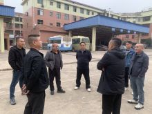 # 沅陵分公司协同交通主管部门勘察新开公交线路路况为保障新开公交线路安全合规运营，近日，沅陵分公司经理张安俊、副经理李军牵头，带领经营科、安全科、车队及飞达公司相关负责人，与交通主管部门李然副局长一行，共同赴七甲坪、五强溪两地，对公司报备的新开公交线路开展现场实地勘察。