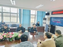 走访慰问，视察春运