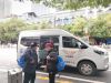  3月进入旅游旺季，很多旅行社的小包团已经上线。3月16日早上8:00，湘运五溪旅游沅陵门市部为14名去往北京的游客预定了两台沅陵至怀化汽车西站的定制快车。游客江老师开心地说：“之前了解到沅陵有了定制快车，今天刚好体验了一次，非常好！首先要给驾驶员点赞，驾驶过程中不抽烟、不闲聊、不手接电话，安全操作，让人安心；其次，服务流程特别好，上门接待，还免费发放矿泉水，车辆座椅舒适，还可以充电，坐起来很舒心，为我们游客出行带来了很好的体验感！” 沅陵定制快车自上线运营以来，秉承“以乘客为中心”服务理念，不断优化服务品质，提升乘客出行体验，同时积极探索新的市场机遇，推动定制快车服务的创新和发展，为广大企业和乘客提供更加多元化、个性化的出行选择。目前，沅陵定制快车已和沅陵8家旅游企业及旅游门店建立了合作关系，通过“沅陵旅行社定制快车联系群”沟通单团定制、散客接送等旅游出行定制服务，为沅陵分公司“运旅融合”发展助力。