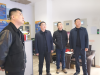 唐龙书记查看GPS实时监控情况