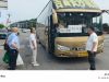  7月29日为规范沅陵客运市场秩序、保障旅客出行安全与合法权益，沅陵分公司保稽科与县交通执法大队开展“严打黄牛扰市，规范过境配客”联合行动，双方聚焦各自职责靶向发力。     沅陵分公司保稽科旨在通过专项整治，严厉打击“钓客”、“偷客”、“黄牛”等非法人员以送客为名，通过哄抬、压低票价或强制搭售等方式扰乱沅陵客运市场票价秩序的行为，遏制私下交易、违规喊客等乱象，维护客运市场公平竞争环境，保障正规客运经营者与旅客的合法票价权益，确保客运价格稳定有序。 县交通执法大队重点针对过境客运车辆，严格落实“站内配客必须进站安检”的要求，对需在站内配客的过境车辆，全面开展安全检查（包括车辆制动、消防设施等安全性能），同时核查车辆营运资质、驾驶员从业资格证及驾驶资质等，严防“黑车”配客、无证营运、资质不符等风险，从源头筑牢安全防线，切实保障旅客乘车过程中的人身与财产安全。 此次联合行动通过双方各司其职、协同联动，既规范客运市场价格秩序，又筑牢道路客运安全屏障，最终实现“市场有序、价格合理、出行安全”的目标，为沅陵群众及过往旅客营造放心、安心的客运服务环境。